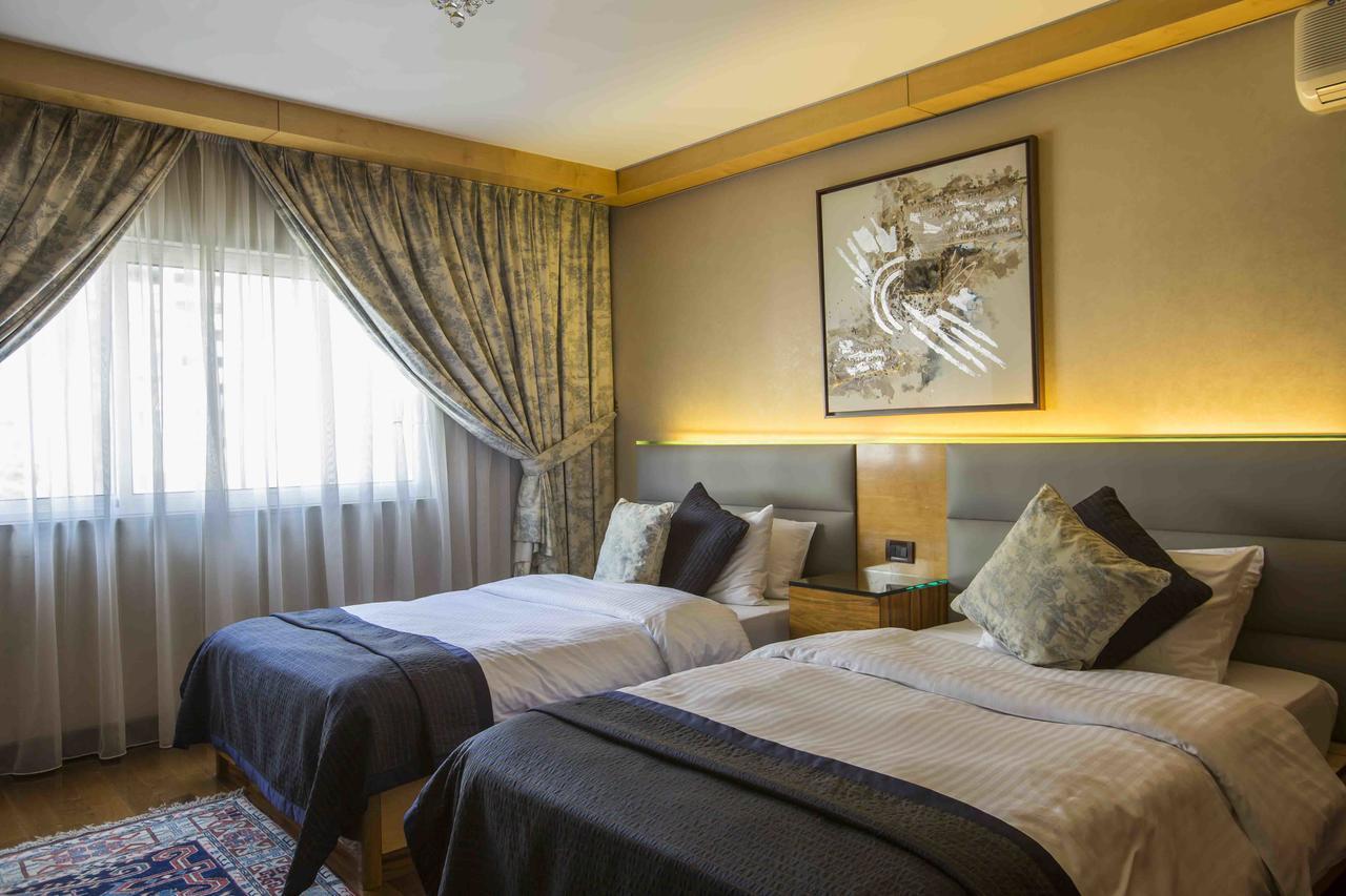 Lahoya Suites Beirut Exteriör bild